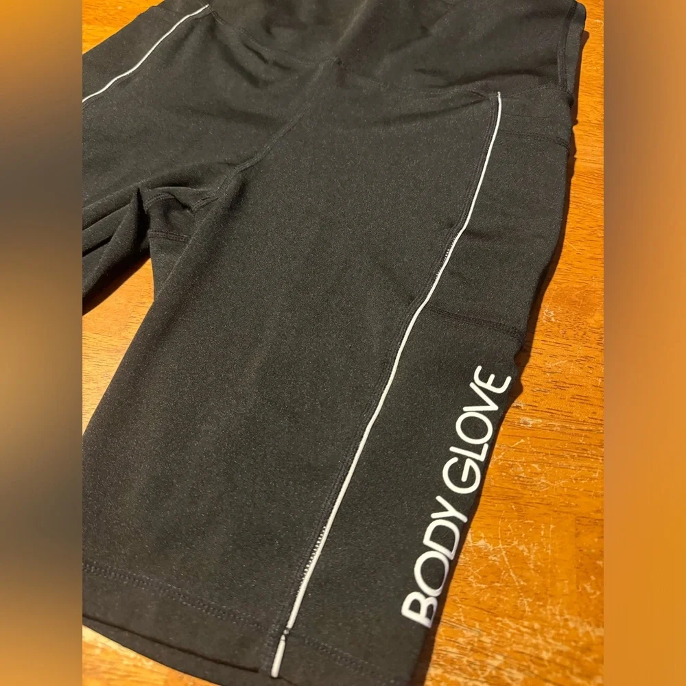 Body Glove women’s Biker Shorts Sz Med - Picture 2 of 5